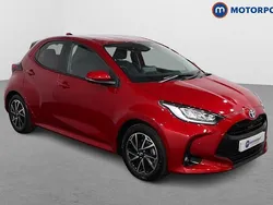 Used 2025 Toyota Yaris Hybrid Design Hatchback | £17,699 (Super price)