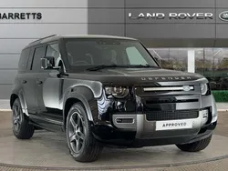 Used 2025 Land Rover Defender SE Dynamic SUV | £62,550 (Fair price)