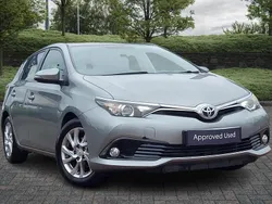 Grey Used 2016 Toyota Auris Business Edition Hatchback | £9,985 (A bit pricey)