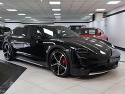 Black Used 2022 Porsche Taycan Cross Turismo Sedan | £56,949 (Fair price)