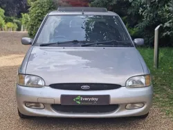 Grey Used 1997 Ford Escort Ghia Hatchback | £799