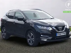 Black Used 2017 Nissan Qashqai N-Connecta SUV | £10,299 (Fair price)