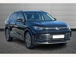 Black Used 2025 VW Tiguan Match SUV | £30,990 (Good price)