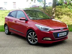 Red Used 2015 Hyundai i20 Premium SE Hatchback | £8,500 (Fair price)