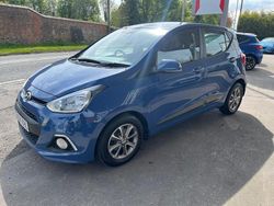 Blue Used 2014 Hyundai i10 Premium Hatchback | £4,690 (Fair price)