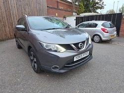 Grey Used 2015 Nissan Qashqai N-TEC SUV | £6,890 (Fair price)