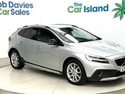 Silver Used 2017 Volvo V40 CC Pro Estate | £10,650 (Fair price)