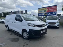 White Used 2020 Vauxhall Vivaro Van | £9,995 (Good price)