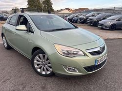 Green Used 2010 Vauxhall Astra Elite Hatchback | £2,995 (Fair price)