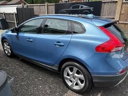Blue Used 2016 Volvo V40 CC Estate | £5,250 (Good price)