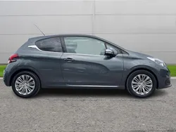 Grey Used 2017 Peugeot 208 Allure Hatchback | £6,104 (Fair price)