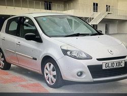 Silver Used 2010 Renault Clio II Hatchback | £2,000 (Fair price)