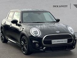 Midnight black Used 2020 Mini Cooper Hatch Hatchback | £13,195 (Fair price)