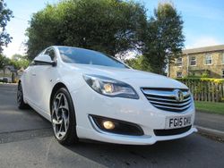 White Used 2015 Vauxhall Insignia Edition Hatchback | £5,495 (Fair price)