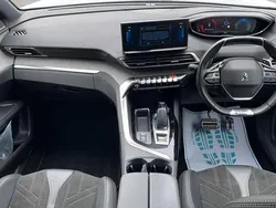 White Used 2022 Peugeot 3008 Premium SUV | £19,266 (Fair price)