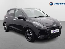 Black Used 2024 Hyundai i10 Premium Hatchback | £14,999 (Fair price)