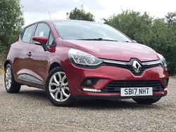 Red Used 2017 Renault Clio IV Dynamique Hatchback | £6,950 (Fair price)