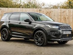 Black Used 2019 Land Rover Discovery Sport HSE Dynamic SUV | £22,995