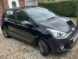 Black Used 2015 Hyundai i10 Premium Hatchback | £5,980 (Fair price)