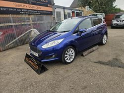 Blue Used 2015 Ford Fiesta Titanium Hatchback | £6,995 (Fair price)