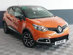 Orange Used 2016 Renault Captur Dynamique SUV | £7,298 (Fair price)