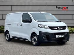 White Used 2022 Vauxhall Vivaro S Van | £11,395 (Good price)