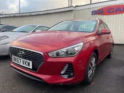 Red Used 2017 Hyundai i30 SE Estate | £8,499 (A bit pricey)