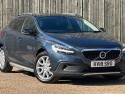 Blue Used 2018 Volvo V40 CC Pro Estate | £11,990 (Fair price)