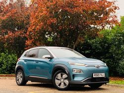 Blue Used 2019 Hyundai Kona Premium SUV | £11,990 (Good price)