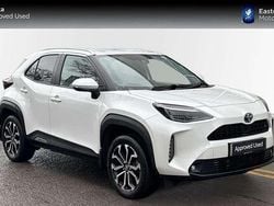 White Used 2021 Toyota Yaris Hybrid Design SUV | £19,999 (Fair price)