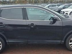 Black pearl Used 2014 Nissan Qashqai Acenta Premium SUV | £4,675 (Fair price)