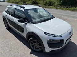White Used 2016 Citroën C4 Cactus Feel Hatchback | £4,000 (Fair price)