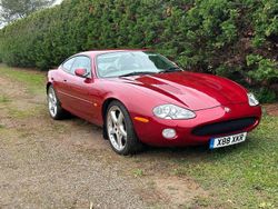 Red Used 2000 Jaguar XKR Cabriolet | £12,500 (Expensive)