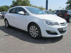 White Used 2015 Vauxhall Astra Hatchback | £5,495 (Fair price)