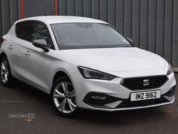 White New 2025 Seat Leon FR Hatchback | £25,995