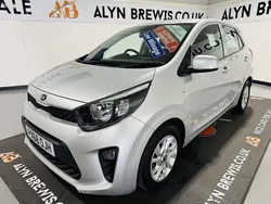 Silver frost metallic Used 2018 Kia Picanto 2 Hatchback | £7,999 (Fair price)