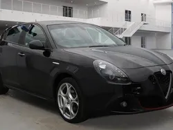 Black Used 2016 Alfa Romeo Giulietta Super Hatchback | £8,995 (Fair price)