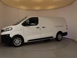 White Used 2021 Vauxhall Vivaro S Van | £9,999 (Good price)