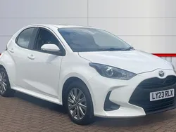 White Used 2023 Toyota Yaris Hybrid Hatchback | £13,650 (Good price)