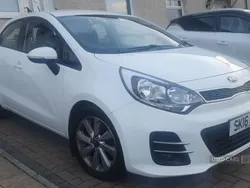 White Used 2016 Kia Rio 2 Hatchback | £6,450 (Fair price)