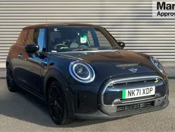 Blue/black Used 2021 Mini Cooper S Level 3 Hatchback | £15,064 (Fair price)