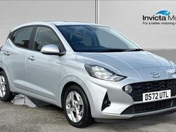 Silver metallic Used 2022 Hyundai i10 SE Hatchback | £11,750 (Fair price)