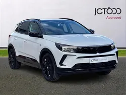 White Used 2024 Vauxhall Grandland X SUV | £22,992 (Fair price)