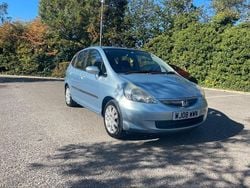 Blue Used 2008 Honda Jazz SE Hatchback | £1,999 (Good price)