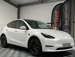 White Used 2022 Tesla Model Y Long Range AWD SUV | £25,995 (A bit pricey)