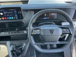 Grey New 2025 Peugeot Expert Van | £22,295 (Fair price)