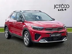 Red Used 2022 Kia Stonic 4 SUV | £15,938 (Fair price)