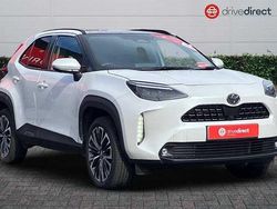 Used 2024 Toyota Yaris Hybrid Estate | £25,849 (Expensive)