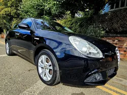 Black Used 2011 Alfa Romeo Giulietta Lusso Hatchback | £2,250 (Fair price)
