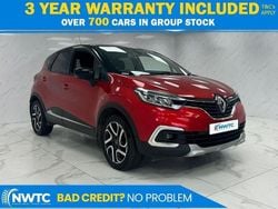 Red/black Used 2018 Renault Captur Dynamique SUV | £8,695 (Fair price)